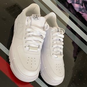 Women’s Air Force Pixel